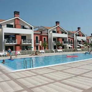 Apartment Sunny On The Sea