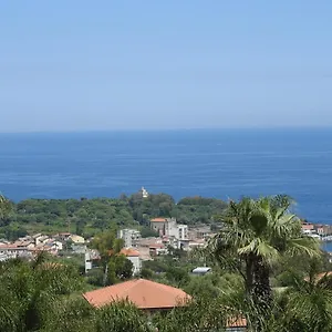 Appartamento Mansarda Sul Mare Dei Ciclopi, Aci Trezza
