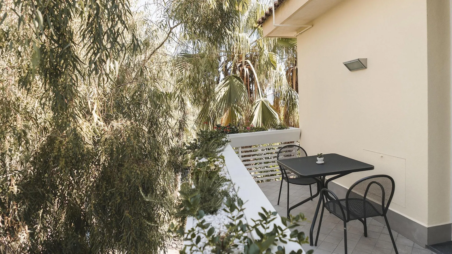 Sicilia'S Art Hotel & Spa 아찌트라자