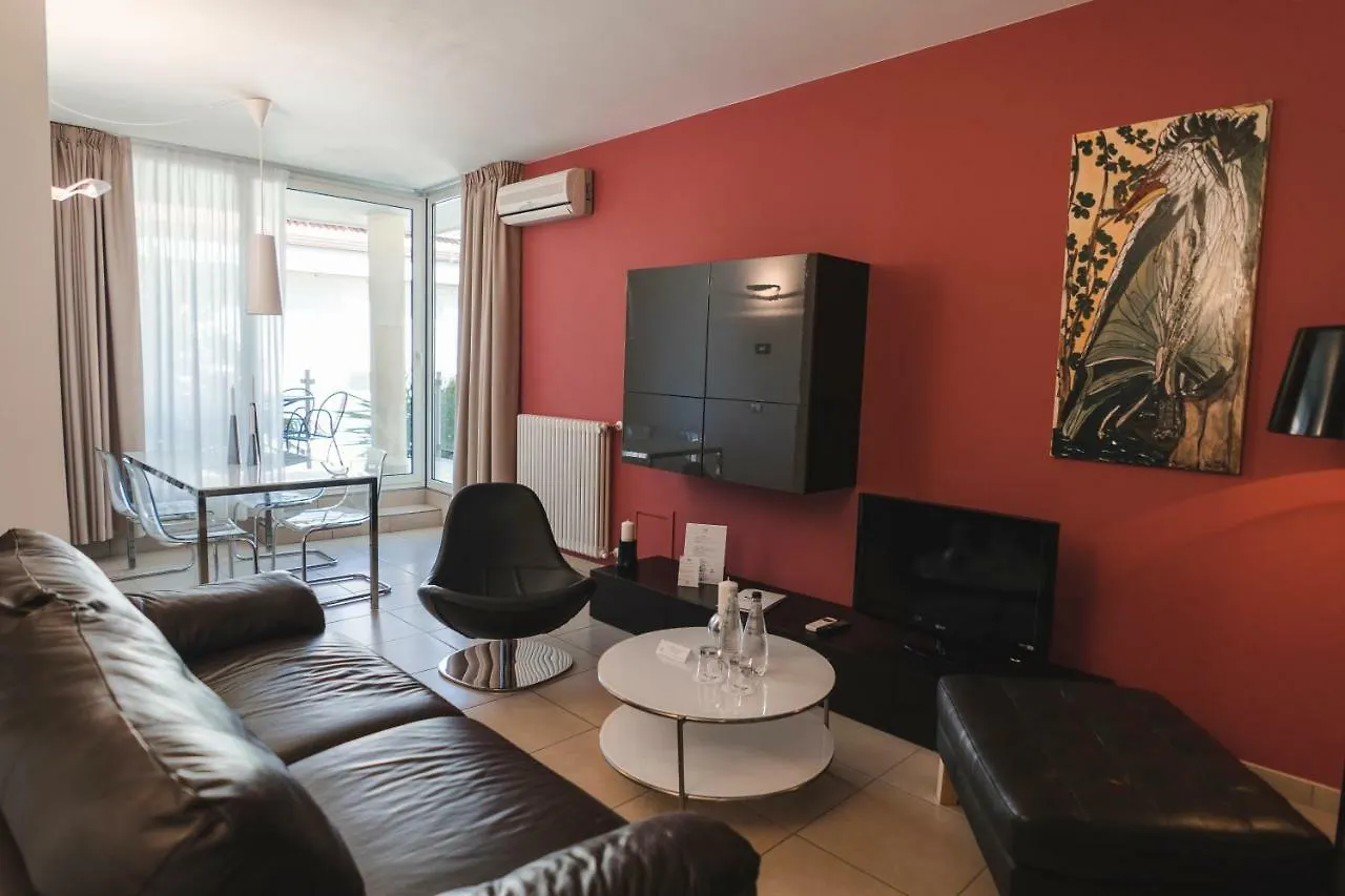 Sicilia'S Art Hotel & Spa 아찌트라자